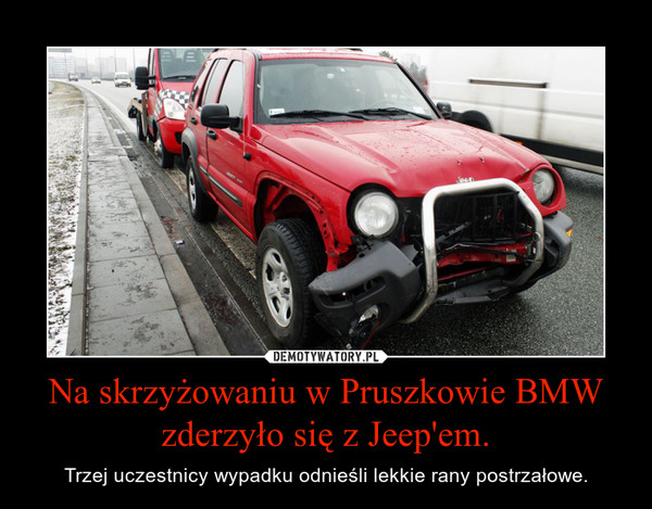 Na skrzyżowaniu w Pruszkowie BMW zderzyło się z Jeep'em.