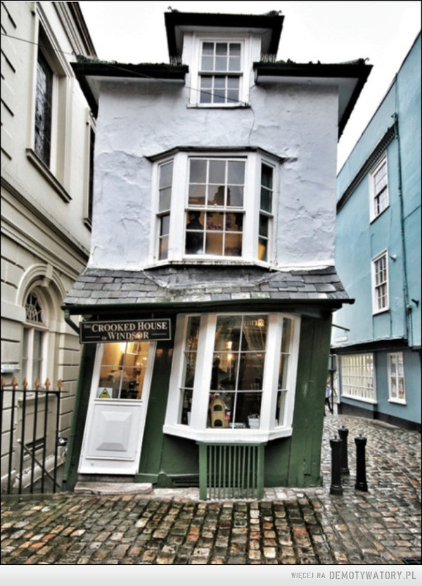 Dickensian Dandy - The crooked house Windsor London –  